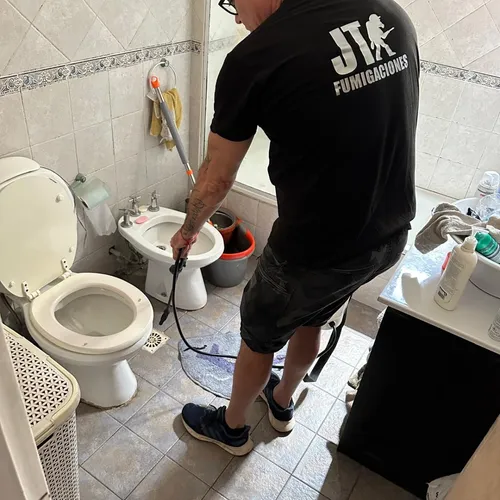 Servicio De Fumigaciones Y Limpieza De Tanque