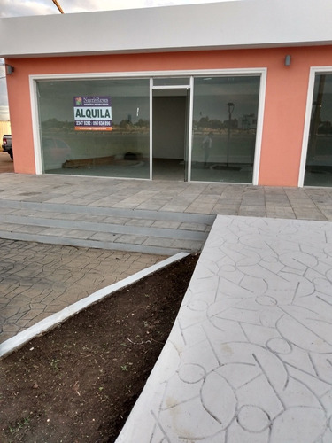 Excepcionales Locales En Ubicacion Estrategica