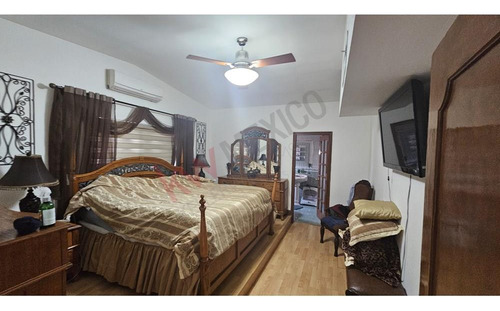 Casa En Venta De 1 Piso Con 3 Recamaras En Planta Baja, Colonia Los Pinos.