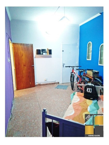Imagen 5 de 9 de Departamento Tipo Casa En Venta En Lanus Este