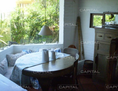 Casa En Josã© Ignacio, 2 Dormitorios *- Ref: 25361