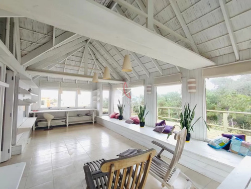 Espectacular Casa En Montoya A Metros Del Mar, Amplia, Cómoda, Segura!