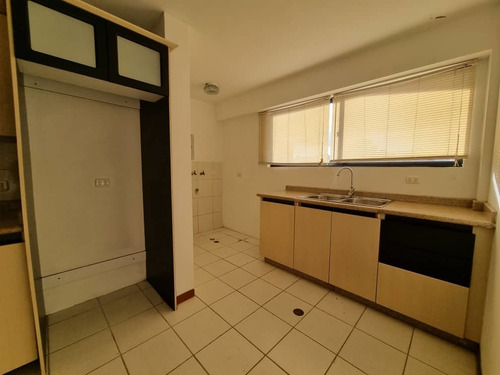 Imagen 4 de 14 de Se Vende Apartamento En Res Papiros Mañongo Foa-2007 Jean