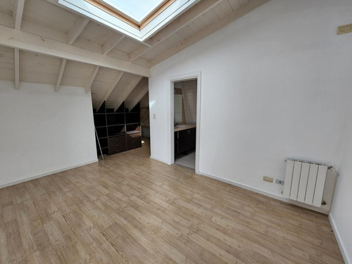 Imagen 20 de 28 de Venta De 3 Amb Con Cochera Departamento En San Isidro Centro Calabria