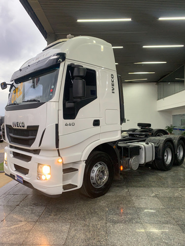 Caminhão Iveco Stralis Hi-road 600s44t 6x2