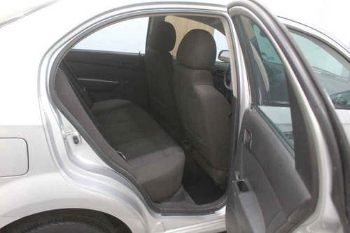 Imagen 14 de 15 de Chevrolet Aveo 2014 4p Ls L4/1.6 Man