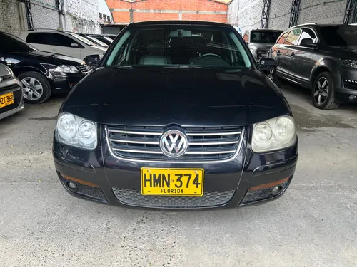 Volkswagen Jetta Tred. Line Mecanico 2013