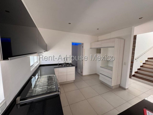 Zibatá. Venta - Casa En Esquina Con Estudio Y 3 Recámaras
