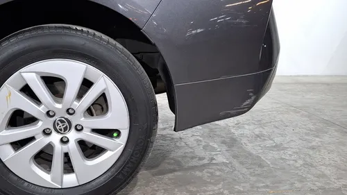 Toyota Prius 1.8 HYBRID BASE