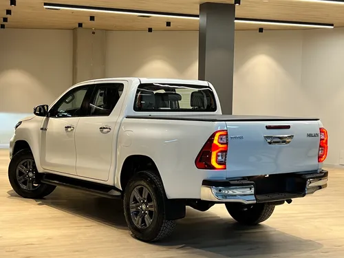 Toyota Hilux 2.4 Diesel Srv 4X4 At