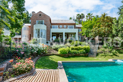 Casa Segura En Golf De Manquehue