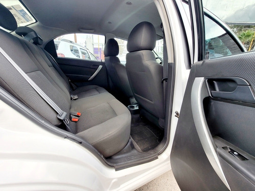 Imagen 11 de 14 de Chevrolet Aveo 2017 1.6 Lt Modelo 2017