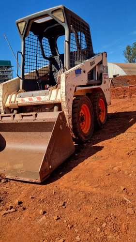 Mini-carregadeira Bobcat S100 Ref.243240