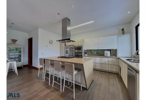 Casa En Venta, Alto De Las Palmas. Bellaterra.(mls#249400)