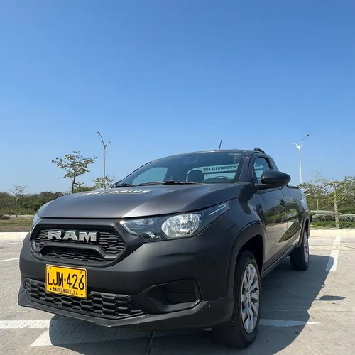 RAM 700 1.4 Slt