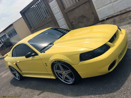 Ford Mustang Gt 2001