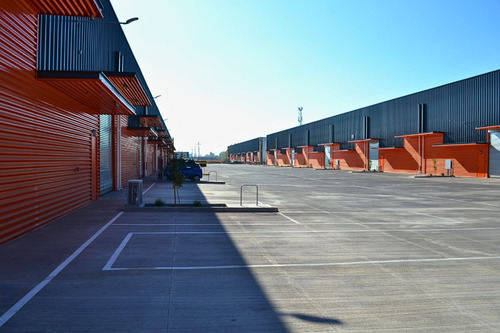 Bodega De 192 M2 En Centro Logístico A 4 Minutos De Ruta 5 N