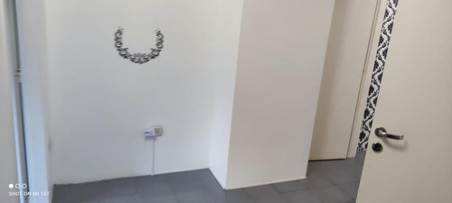 Imagen 6 de 9 de Oficina - Santa Barbara En Venta/alquiler