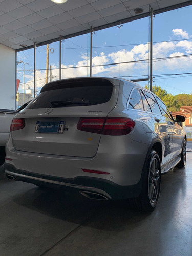 Imagen 4 de 10 de Mercedes Benz Glc300 4matic Sport