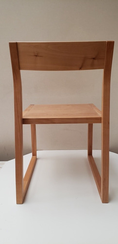 Silla De Diseño En Madera Maciiza