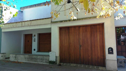 Casa Centrica En Alquiler Y/o Venta En #trenquelauquen