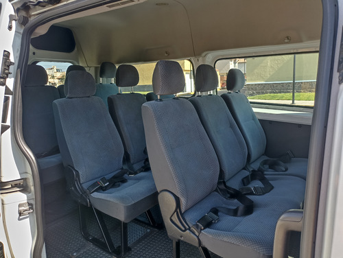Ford Transit 2.2 Pasajeros Larga Techo Alto Custom Mt