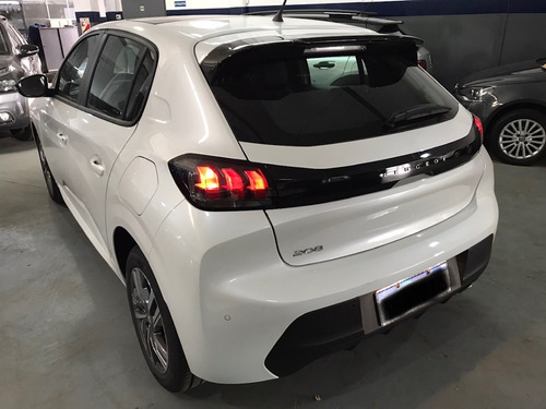Imagen 8 de 13 de Peugeot 208 Feline Vti 1.6 Tiptronic At6 Año 2022