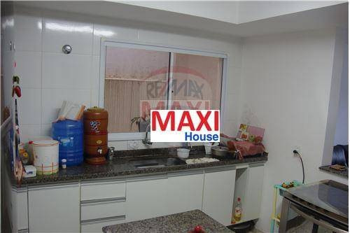 Sobrado 03 Dorms (1 Suíte) C/ 124 M² E 02 Vagas - So0018