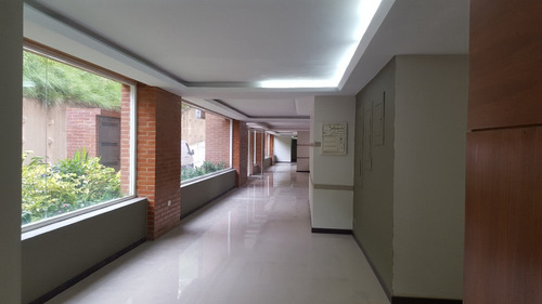 Alto Hatillo Espectacular Dúplex Financiamiento 50% Sin Intereses En 24 Meses Exclusivo Edificio Muy Joven Pozo De Agua 2habitaciones 3baños 2puestos Maletero Hermosa Vista Calle Cerrada Vigilancia