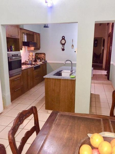 Hermosa Casa En Bella Vista.