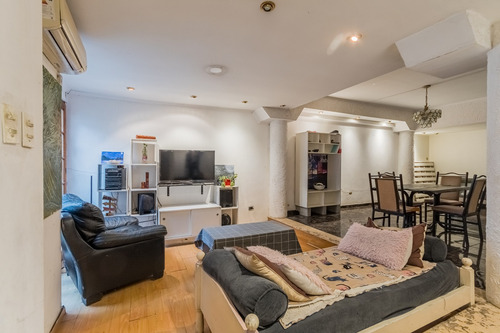 Casa. Gran Potencial Para Desarrollo Inmobiliario. Quincho Y Garage. Avellaneda Centro