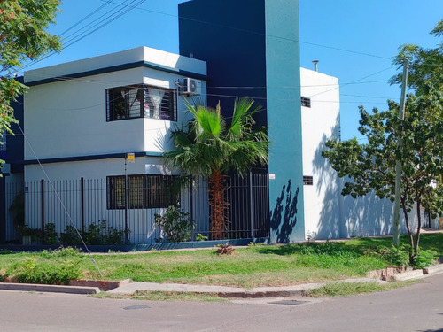 Vende Impecable Casa En Godoy Cruz