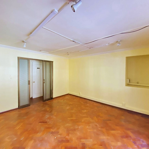 Amplia Oficina 80 Mts2 Piso 1, Juan Antonio Rios /paris Stgo