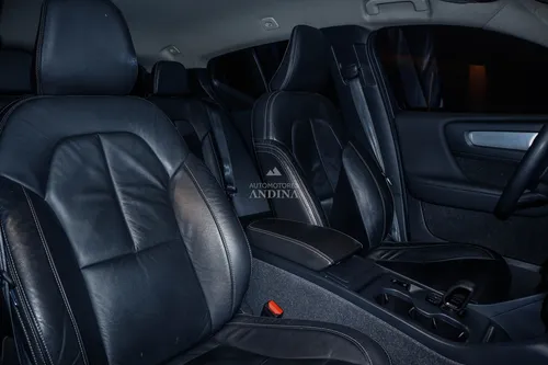 Volvo XC40 T4 Momentum 2.0