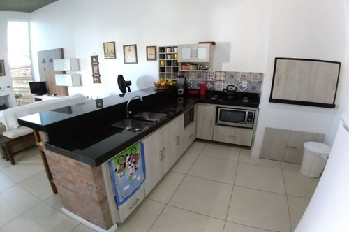 Imagem 8 de 19 de Casa À Venda Em Xangri-lá - Ca01004 - 34973595