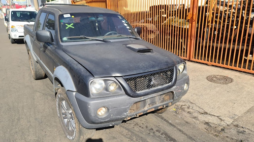 Imagem 3 de 5 de Peças Para Mitsubishi L200 Outdoor 2.5