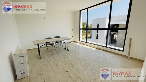 Pre-venta De Casa En Cuernavaca, Col. Acapatzingo, Cuernavacaclave 4205