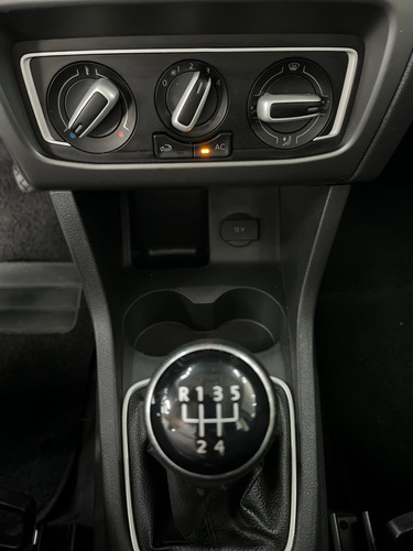 Volkswagen Fox 1.6 MSI TOTAL FLEX CONNECT 4P MANUAL