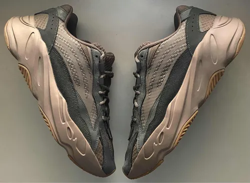 Adidas yeezy best sale 700 homme noir