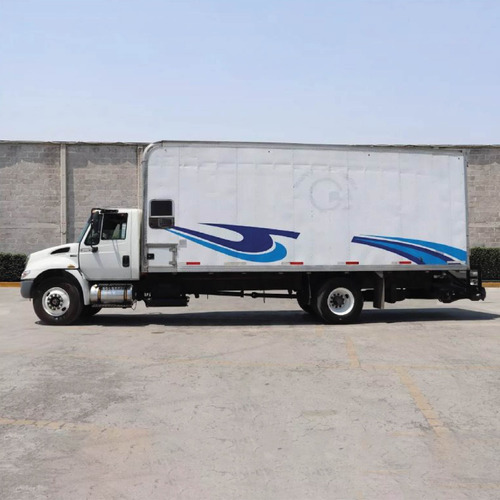 International 4300 Modelo 2013