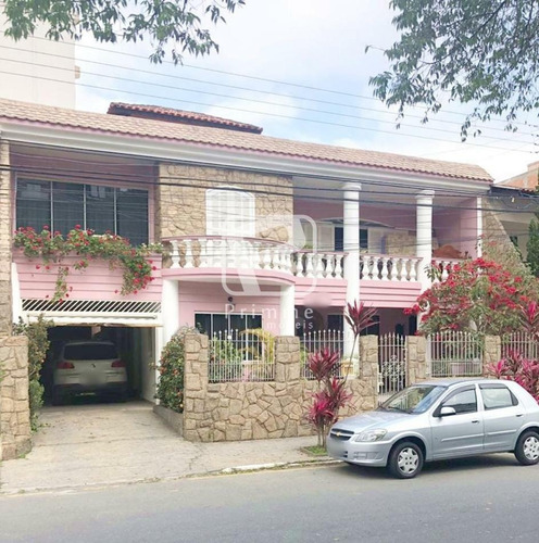 Imagem 1 de 7 de Casa 5 Dormitórios Para Locação Comercial Em Balneário Camboriú - 5931