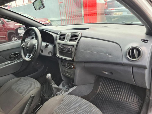 Renault Logan Life10mt
