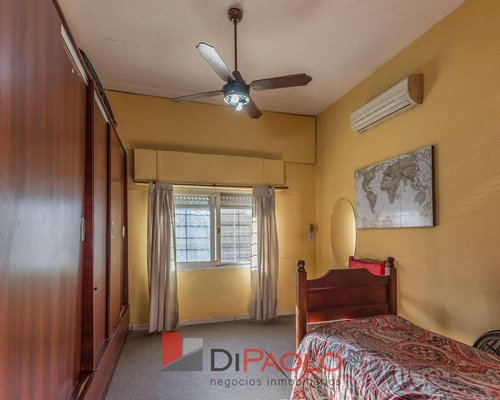 Venta · Casa En Villa Bosch · Cochera · pileta
