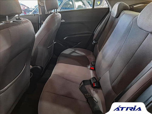 Imagem 6 de 8 de Hyundai Hb20s 1.0 Comfort Style 12v Turbo