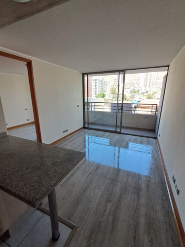 Encantador Depto En Venta, Edificio Bahía-sector Av. Brasil