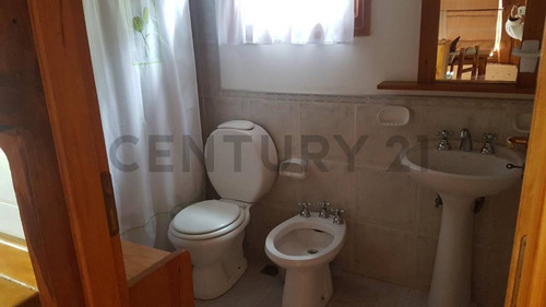 Venta / Permuta De Dos Cabañas Y Casa Principal - Villa Meliquina