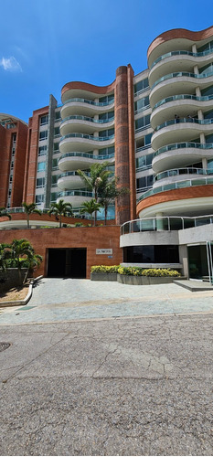 Luisa Mezones Vende Apartamento En Res La Montaña Sector Los Campitos Foa-2998