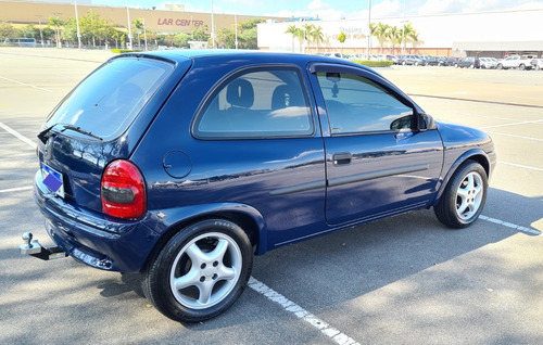 Imagem 1 de 11 de Chevrolter Corsa 1.6 8v Gl 2 Portas Completo