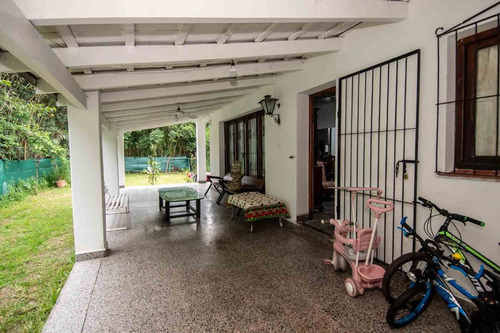 Casa 4 Dormitorios Venta Campo Quijano