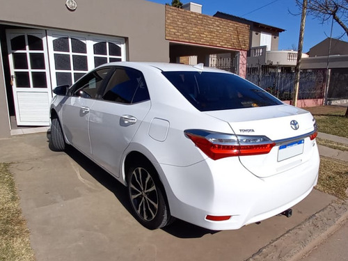Imagen 9 de 16 de Toyota Corolla 2017 1.8 Se-g Cvt 140cv